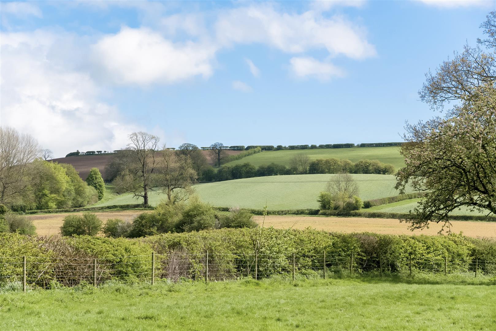 2 Bed, 1 Bath Property For Sale in Lower Brailes, OX15 5HZ